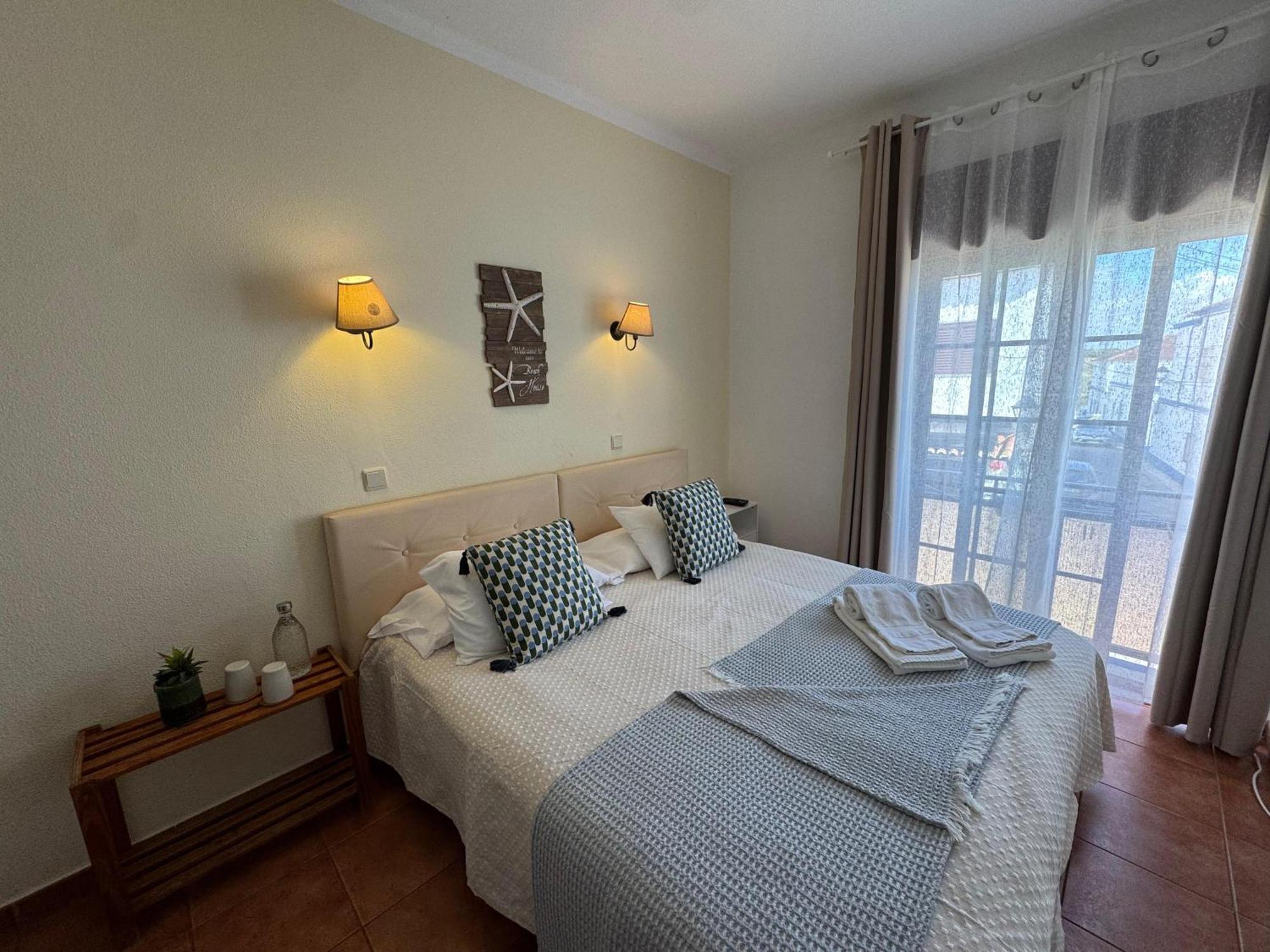 Quartos Abelha Porto Covo Kültér fotó
